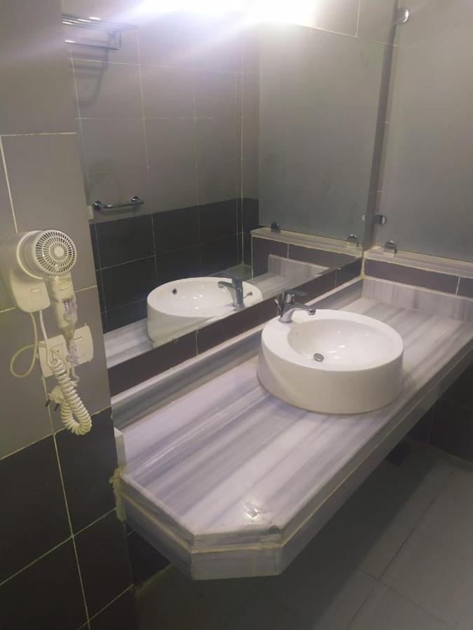 Regency Hotel 기자 외부 사진