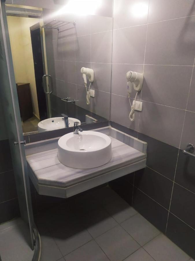 Regency Hotel 기자 외부 사진