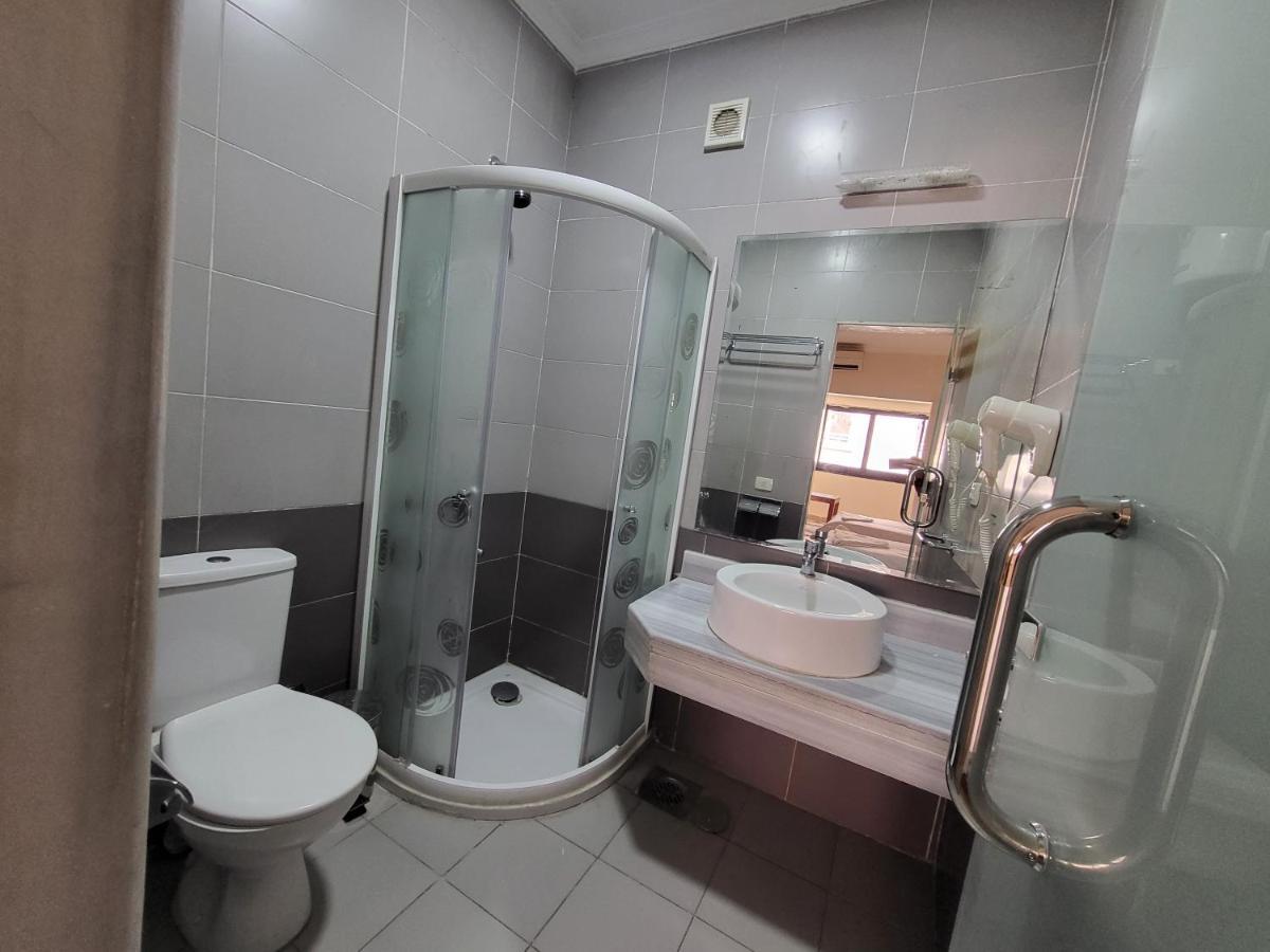 Regency Hotel 기자 외부 사진