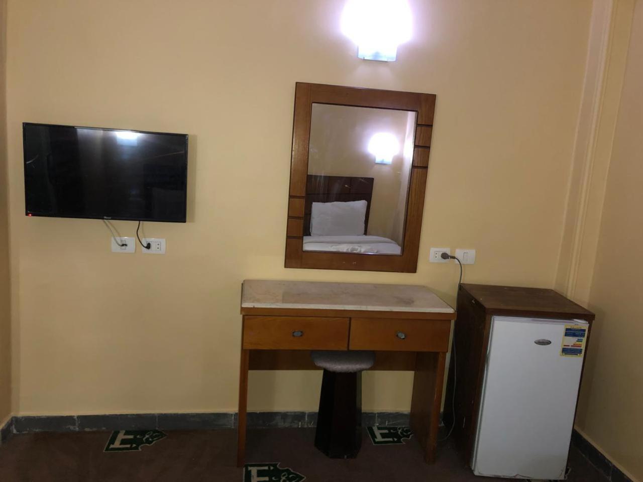 Regency Hotel 기자 외부 사진
