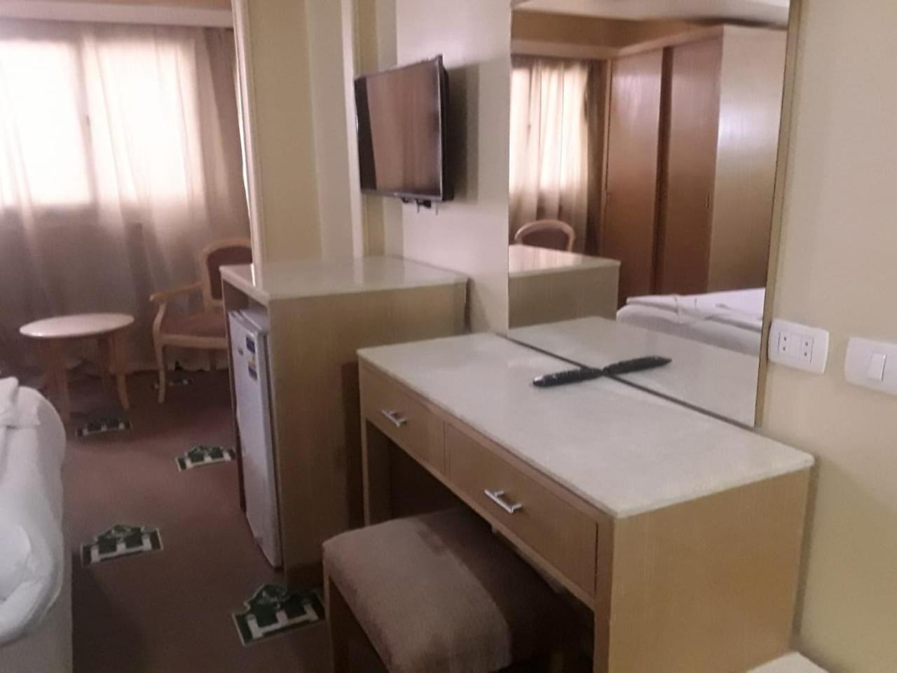 Regency Hotel 기자 외부 사진