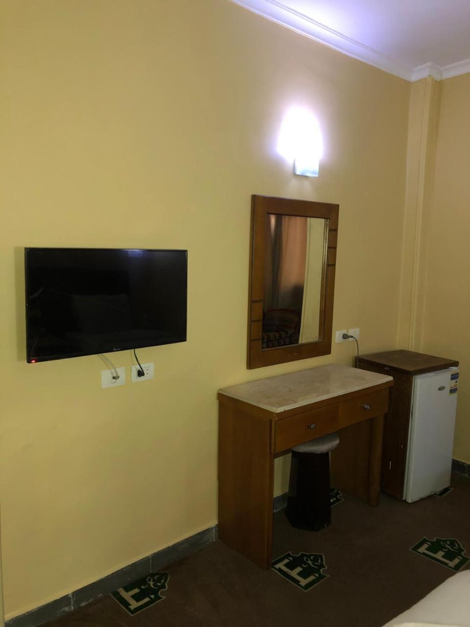 Regency Hotel 기자 외부 사진