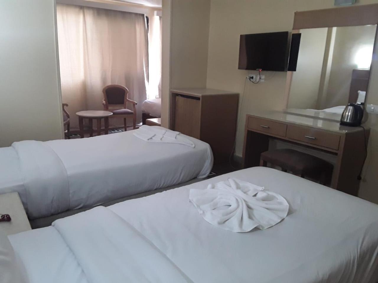 Regency Hotel 기자 외부 사진