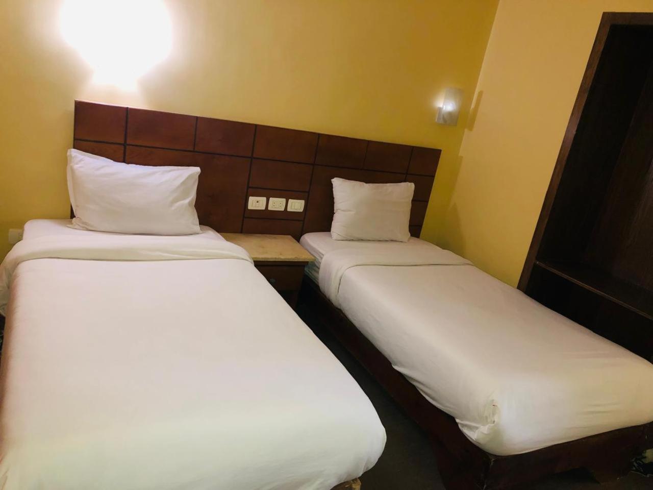 Regency Hotel 기자 외부 사진
