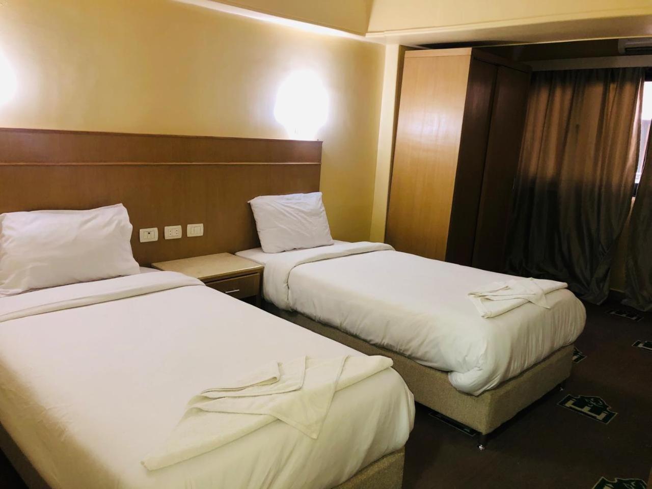 Regency Hotel 기자 외부 사진